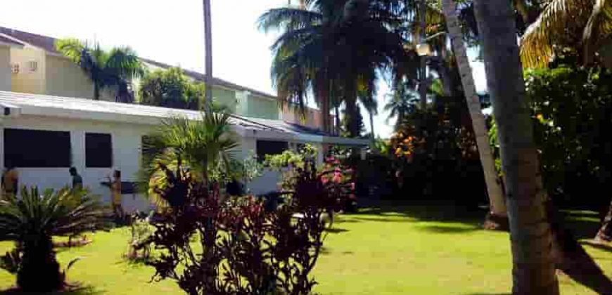 Villa bifamiliare a 100 metri dalla spiaggia di Las Terrenas