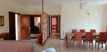 Vendesi appartamento fronte mare